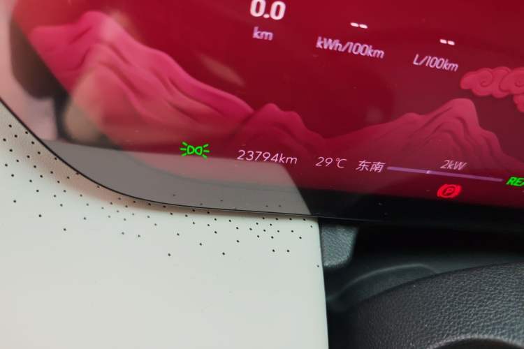 Used Buick GL8 New Energy 2024 Lu Zun Deluxe Edition 7-Seater Odometer Close Up
