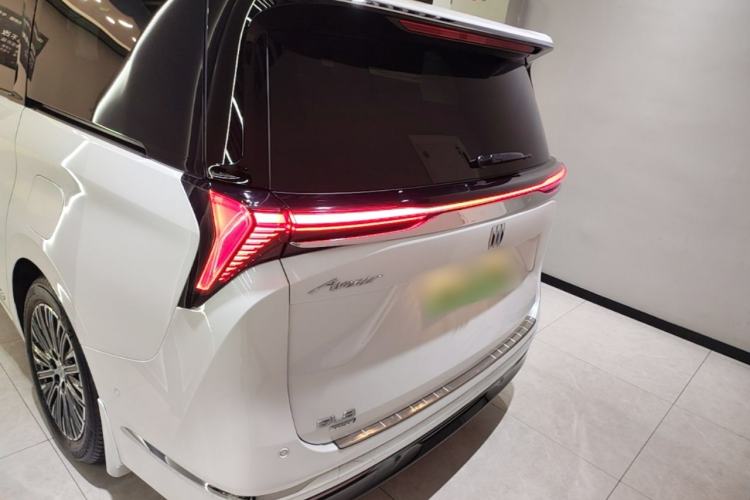 Used Buick GL8 New Energy 2024 Lu Zun Luxury Edition 7-Seater Rear