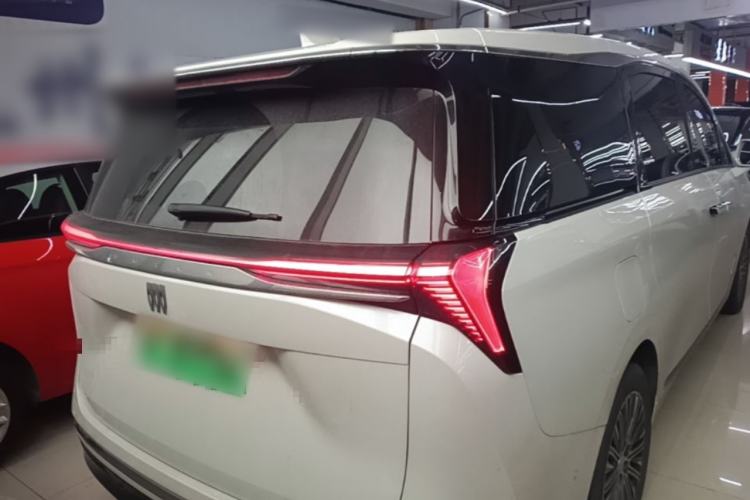 Used Buick GL8 New Energy 2024 Lu Zun Luxury Edition 7-Seater Rear
