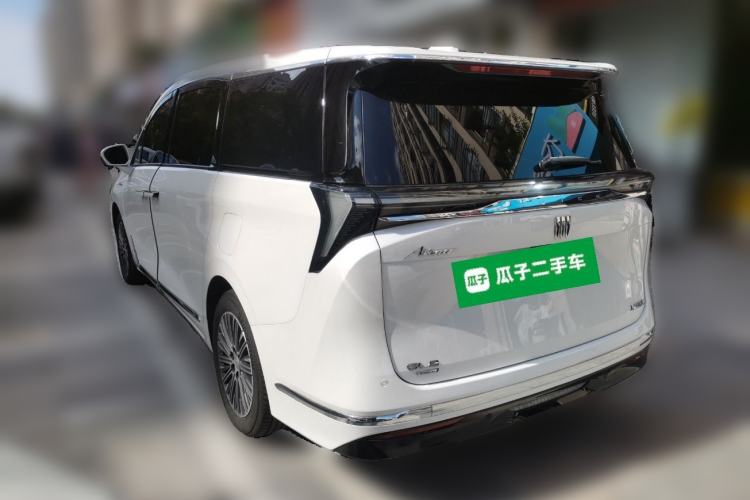 Used Buick GL8 New Energy 2024 Lu Zun Deluxe Edition 7-Seater Rear Left 45 Deg