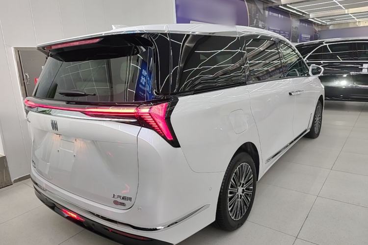 Used Buick GL8 New Energy 2024 Lu Zun Luxury Edition 6-Seater Rear Right 45 Deg