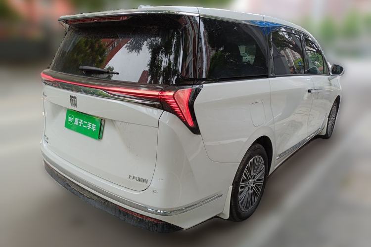 Used Buick GL8 New Energy 2024 Lu Zun Deluxe Edition 7-Seater Rear Right 45 Deg