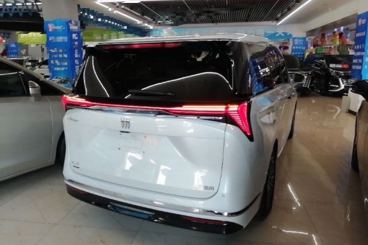 Used Buick GL8 New Energy 2024 Lu Zun Luxury Edition 7-Seater Rear Right 45 Deg