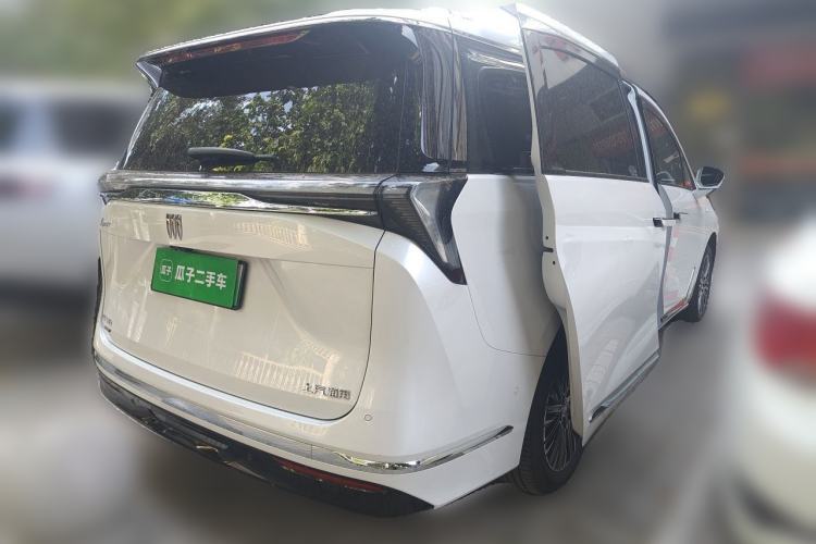 Used Buick GL8 New Energy 2024 Lu Zun Luxury Edition 7-Seater Rear Right 45 Deg