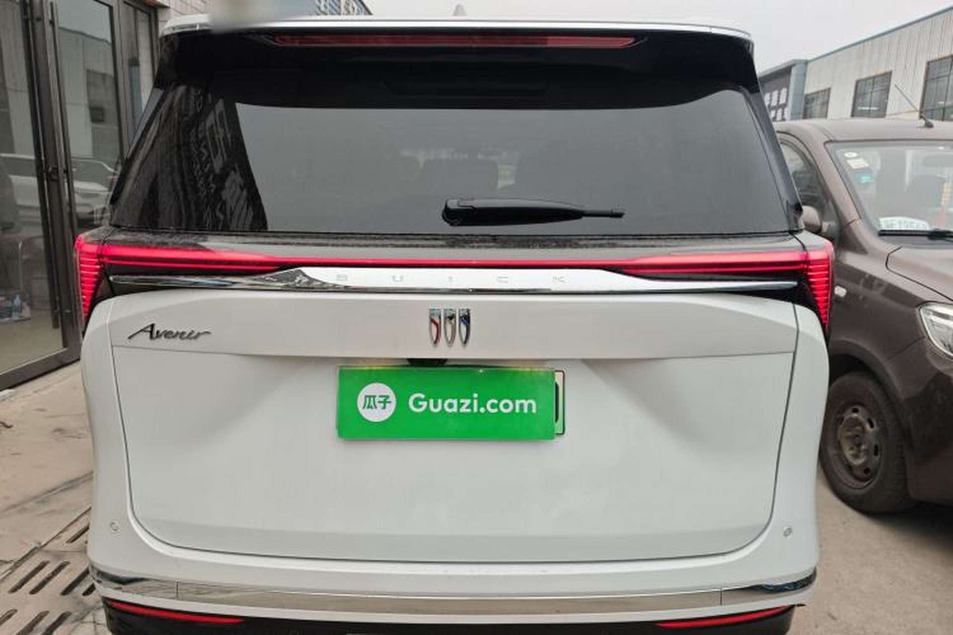Used Buick GL8 New Energy 2024 Lu Zun Luxury Edition 7-Seater Rear