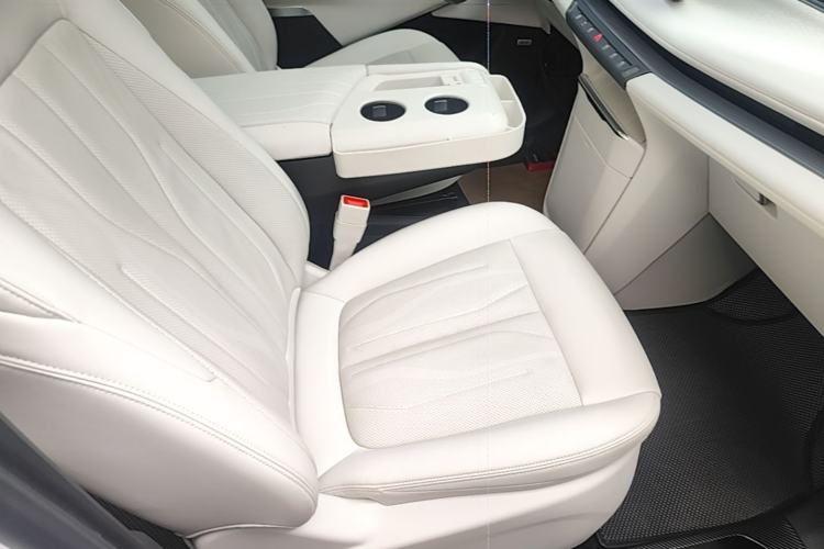 Used Buick GL8 New Energy 2024 Lu Zun Deluxe Edition 7-Seater Right Front Seat