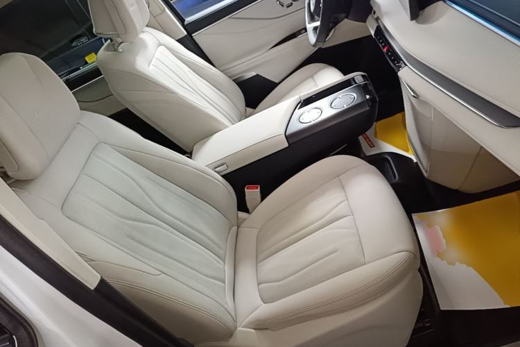 Used Buick GL8 New Energy 2024 Lu Zun Deluxe Edition 7-Seater Right Front Seat