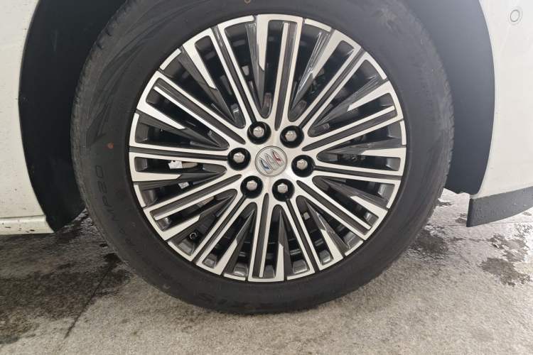 Used Buick GL8 New Energy 2024 Lu Zun Luxury Edition 7-Seater Right Front Wheel Hub