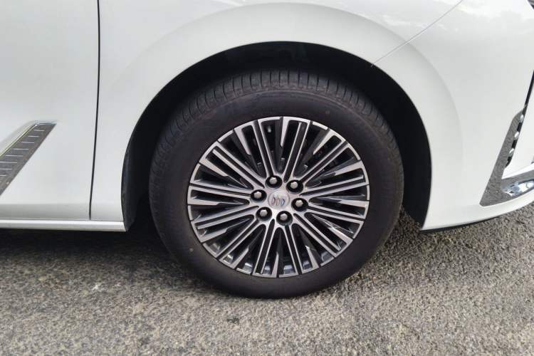 Used Buick GL8 New Energy 2024 Lu Zun Deluxe Edition 7-Seater Right Front Wheel Hub