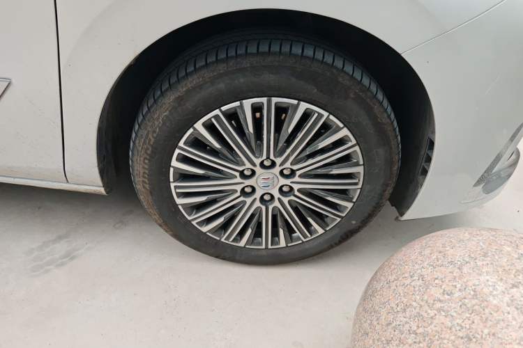 Used Buick GL8 New Energy 2024 Lu Zun Deluxe Edition 7-Seater Right Front Wheel Hub