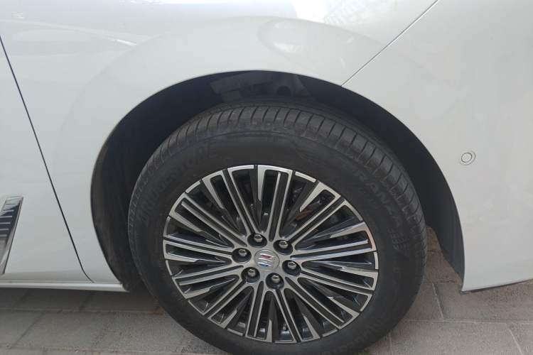 Used Buick GL8 New Energy 2024 Lu Zun Luxury Edition 7-Seater Right Front Wheel Hub