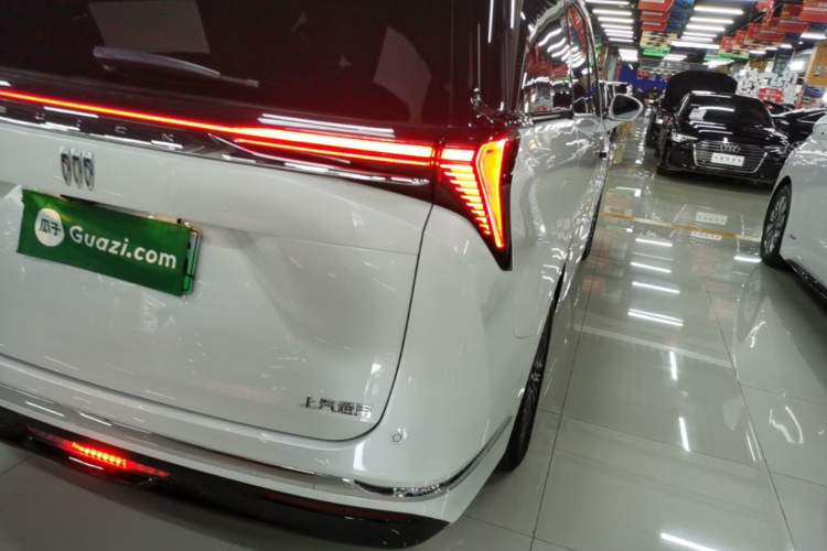 Used Buick GL8 New Energy 2024 Lu Zun Luxury Edition 7-Seater Right Rear Taillight