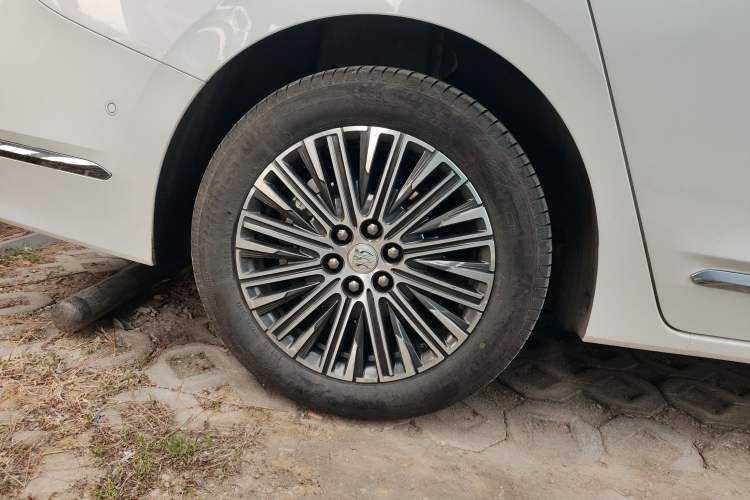 Used Buick GL8 New Energy 2024 Lu Zun Luxury Edition 7-Seater Right Rear Wheel Hub