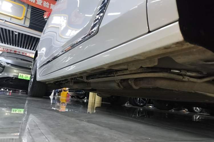 Used Buick GL8 New Energy 2024 Lu Zun Luxury Edition 7-Seater Right Side Sill