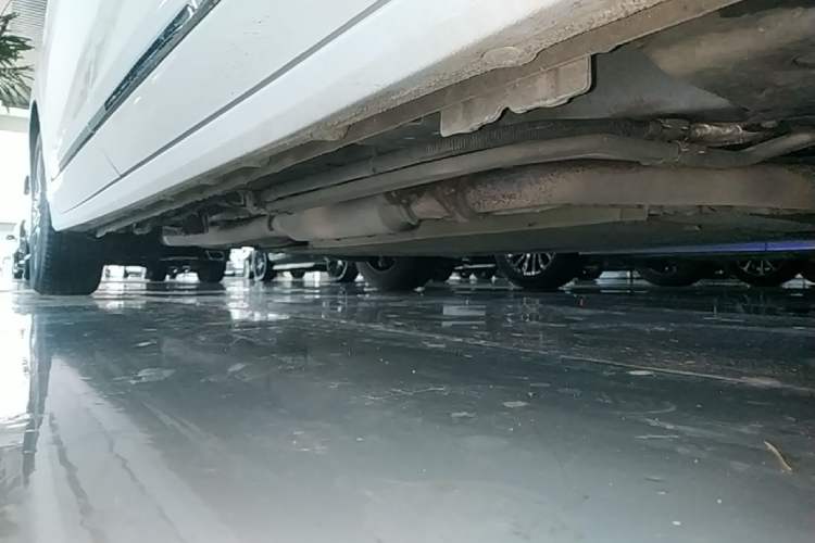 Used Buick GL8 New Energy 2024 Lu Zun Luxury Edition 6-Seater Right Side Sill