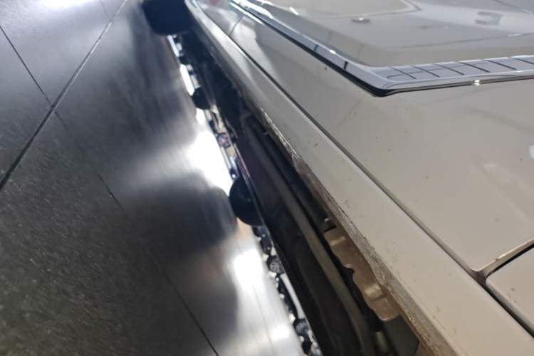 Used Buick GL8 New Energy 2024 Lu Zun Luxury Edition 6-Seater Right Side Sill