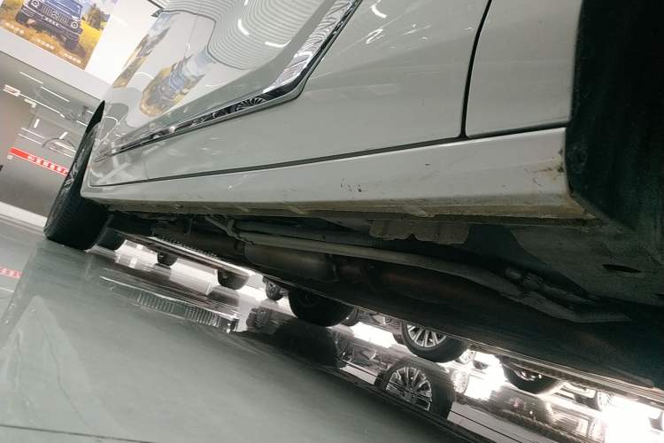 Used Buick GL8 New Energy 2024 Lu Zun Luxury Edition 7-Seater Right Side Sill