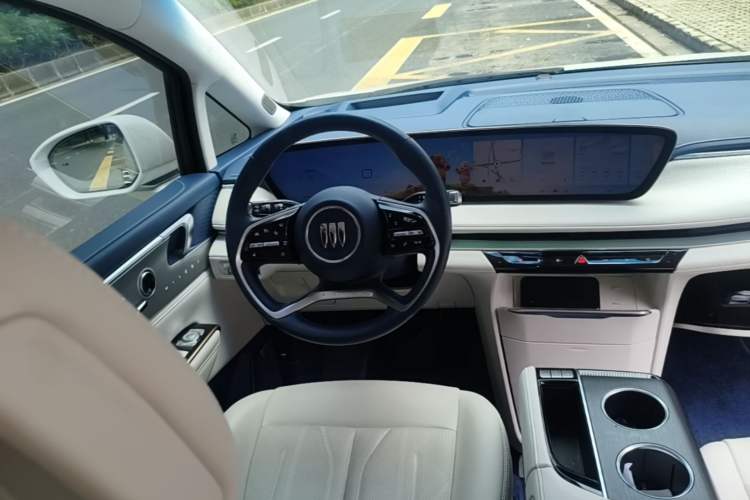 Used Buick GL8 New Energy 2024 Lu Zun Luxury Edition 6-Seater Steering Wheel