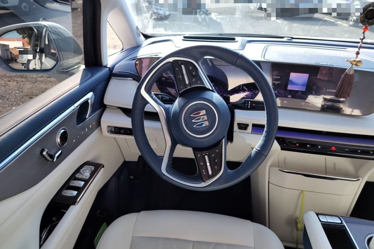 Used Buick GL8 New Energy 2024 Lu Zun Luxury Edition 7-Seater Steering Wheel