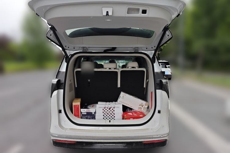 Used Buick GL8 New Energy 2024 Lu Zun Deluxe Edition 7-Seater Trunk