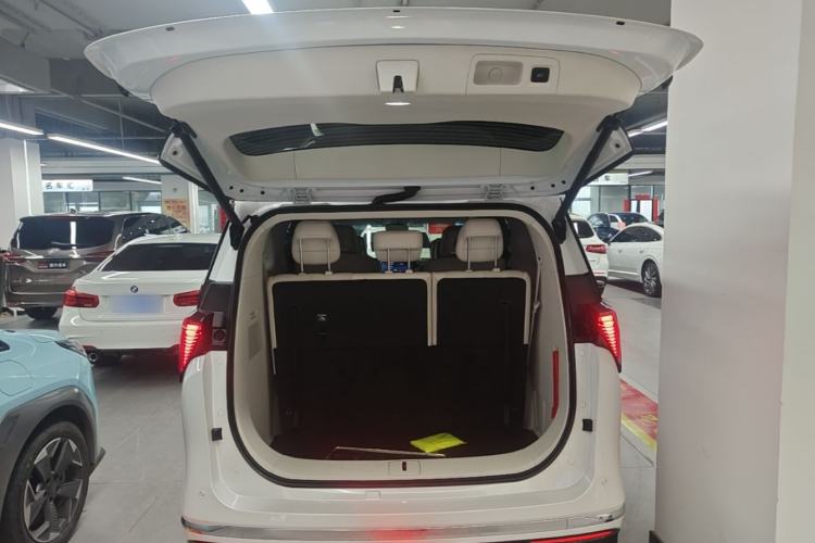 Used Buick GL8 New Energy 2024 Lu Zun Smart Edition 7-Seater Trunk