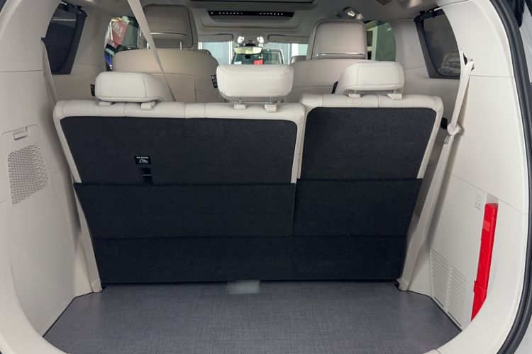 Used Buick GL8 New Energy 2024 Lu Zun Deluxe Edition 7-Seater Trunk
