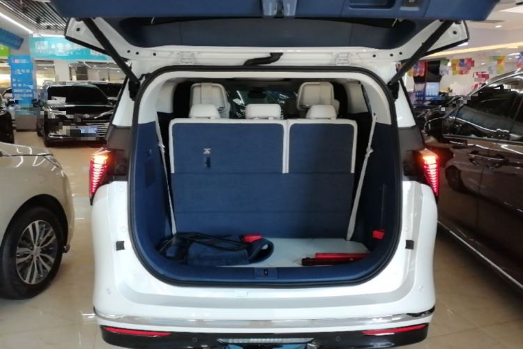 Used Buick GL8 New Energy 2024 Lu Zun Luxury Edition 7-Seater Trunk