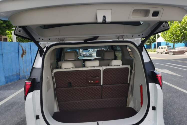 Used Buick GL8 New Energy 2024 Lu Zun Deluxe Edition 7-Seater Trunk