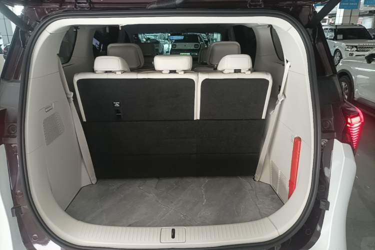 Used Buick GL8 New Energy 2024 Lu Zun Deluxe Edition 7-Seater Trunk