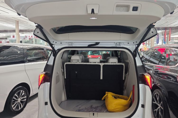 Used Buick GL8 New Energy 2024 Lu Zun Smart Edition 7-Seater Trunk