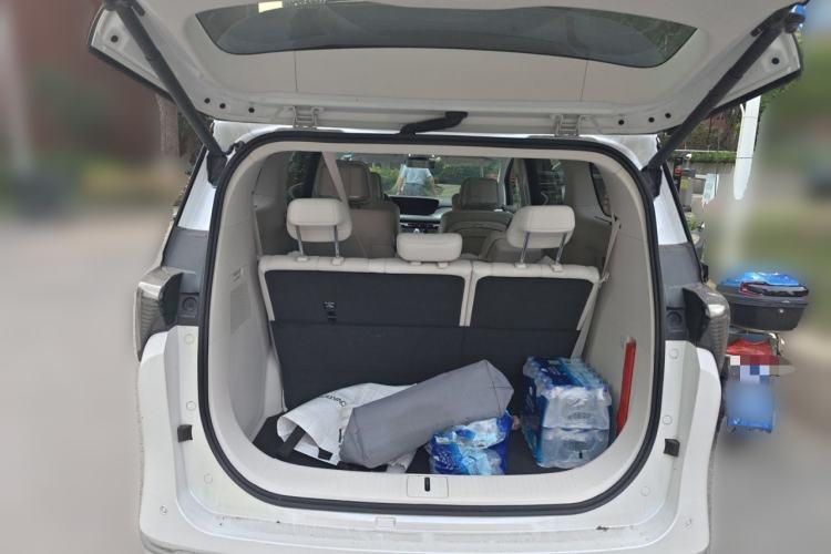 Used Buick GL8 New Energy 2024 Lu Zun Deluxe Edition 7-Seater Trunk