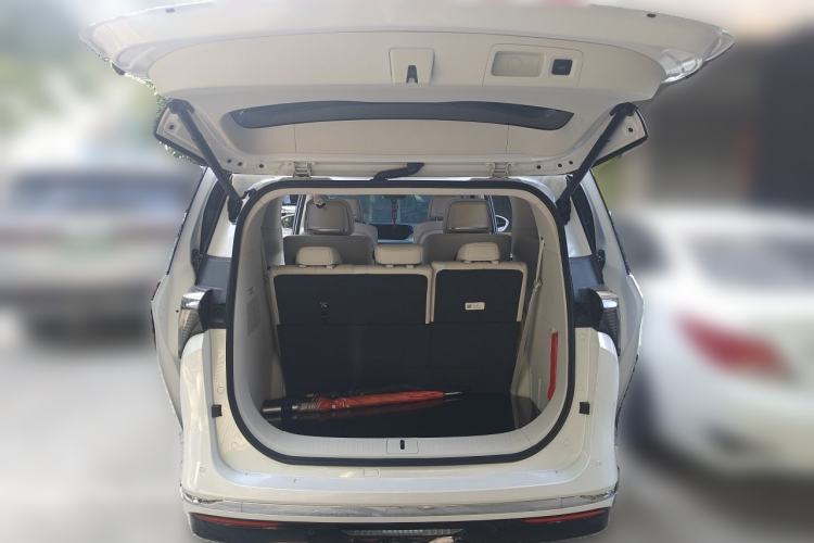 Used Buick GL8 New Energy 2024 Lu Zun Luxury Edition 7-Seater Trunk
