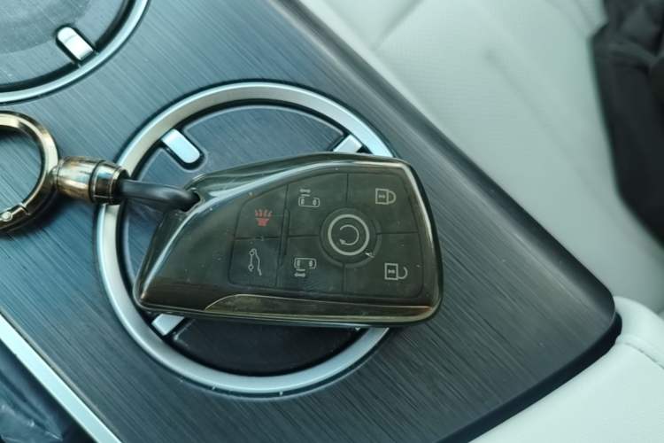 Used Buick GL8 New Energy 2024 Lu Zun Deluxe Edition 7-Seater Vehicle Key