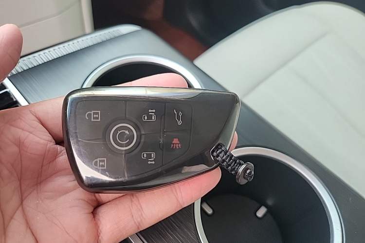 Used Buick GL8 New Energy 2024 Lu Zun Deluxe Edition 7-Seater Vehicle Key