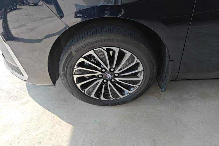 Used Buick GL8 New Energy 2025 Lu Shang Smart Enjoyment Edition 7-Seater Left Front Wheel Hub