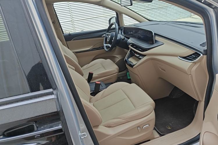 Used Buick GL8 New Energy 2025 Lu Shang Luxury Edition 7-Seater Right Front Seat