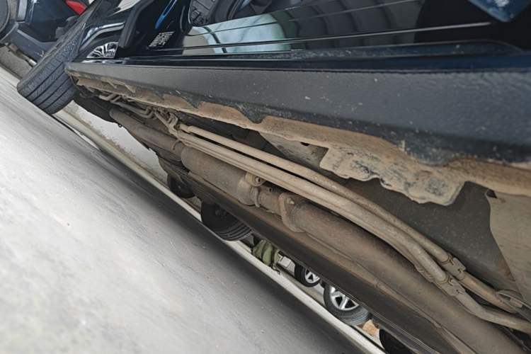 Used Buick GL8 New Energy 2025 Lu Shang Smart Enjoyment Edition 7-Seater Right Side Sill