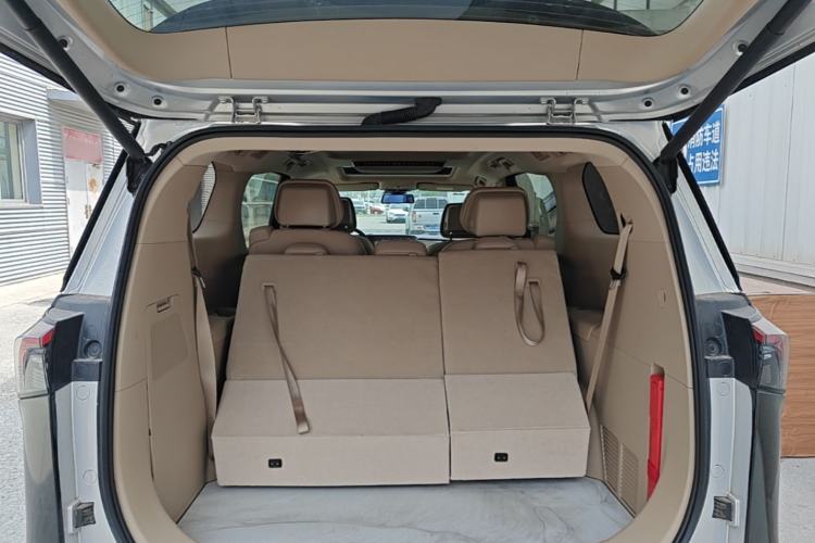 Used Buick GL8 New Energy 2025 Lu Shang Luxury Edition 7-Seater Trunk
