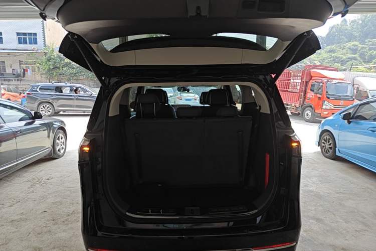 Used Buick GL8 New Energy 2025 Lu Shang Smart Enjoyment Edition 7-Seater Trunk
