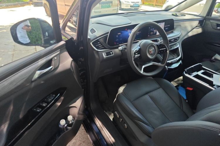 Used Buick GL8 New Energy 2025 Lu Shang Luxury Edition 7-Seater Driver Seat