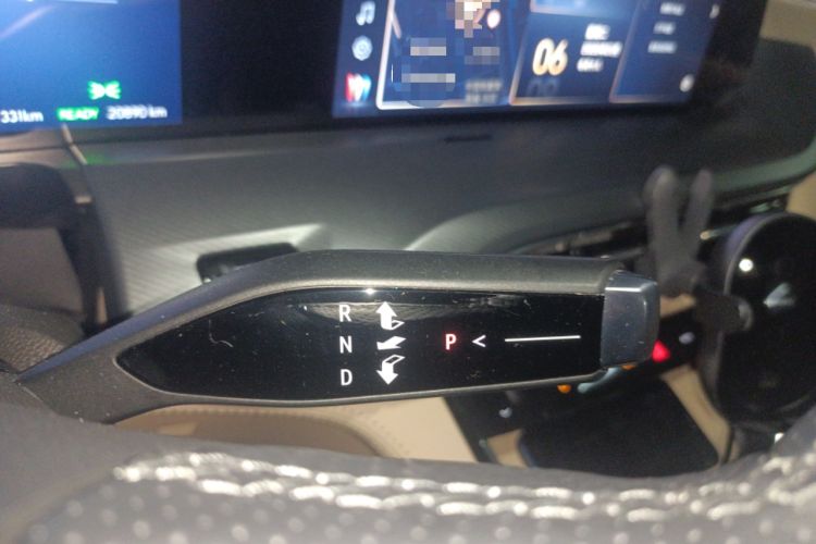 Used Buick GL8 New Energy 2025 Lu Shang Luxury Edition 7-Seater Gear Lever