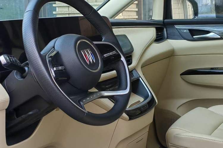 Used Buick GL8 New Energy 2025 Lu Shang Smart Enjoyment Edition 7-Seater Interior 3