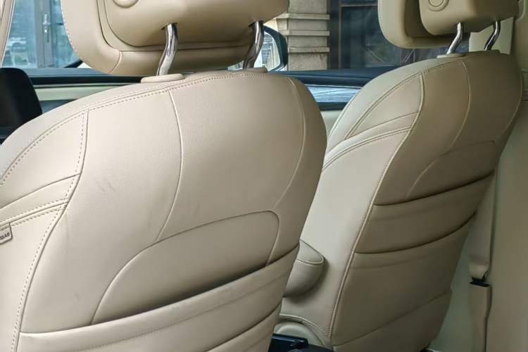 Used Buick GL8 New Energy 2025 Lu Shang Smart Enjoyment Edition 7-Seater Interior 6