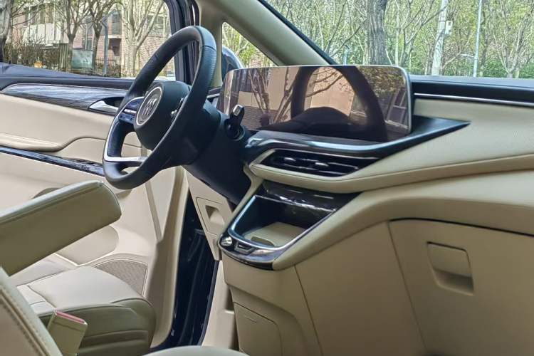 Used Buick GL8 New Energy 2025 Lu Shang Smart Enjoyment Edition 7-Seater Interior 9