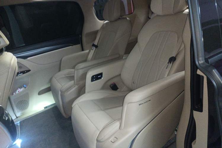 Used Buick GL8 New Energy 2025 Lu Shang Luxury Edition 7-Seater Left Rear Seat