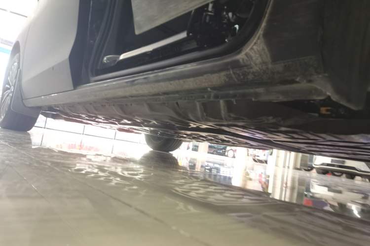 Used Buick GL8 New Energy 2025 Lu Shang Luxury Edition 7-Seater Left Side Sill