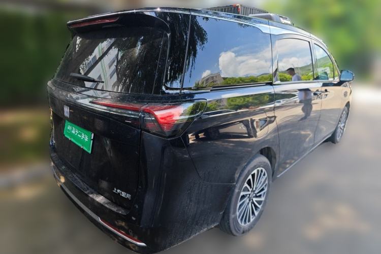 Used Buick GL8 New Energy 2025 Lu Shang Luxury Edition 7-Seater Rear Right 45 Deg