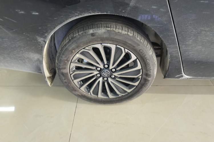 Used Buick GL8 New Energy 2025 Lu Shang Luxury Edition 7-Seater Right Rear Wheel Hub