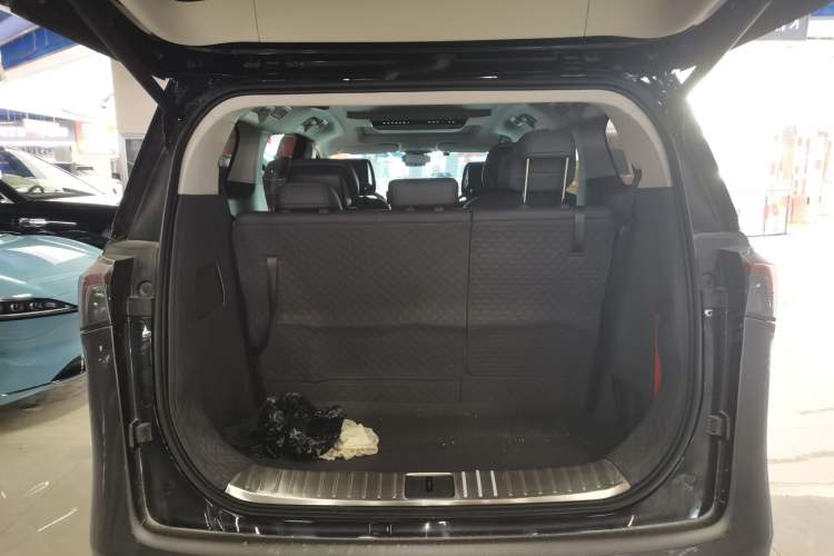 Used Buick GL8 New Energy 2025 Lu Shang Luxury Edition 7-Seater Trunk