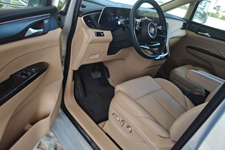 Used Buick GL8 New Energy 2025 Lu Shang Luxury Edition 7-Seater Driver Seat